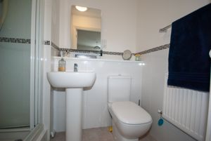 En Suite- click for photo gallery